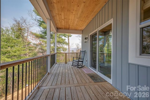 823 Silverstone Drive, Hendersonville, NC 28792