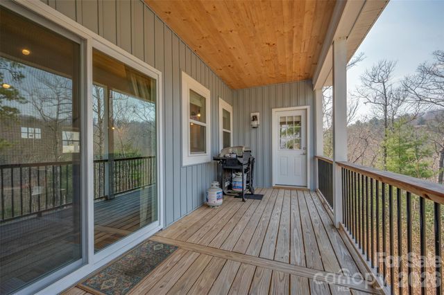 823 Silverstone Drive, Hendersonville, NC 28792