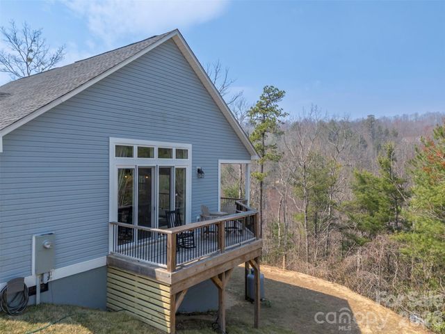 823 Silverstone Drive, Hendersonville, NC 28792