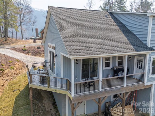 823 Silverstone Drive, Hendersonville, NC 28792