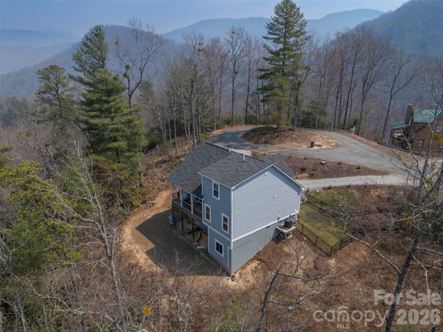 823 Silverstone Drive, Hendersonville, NC 28792