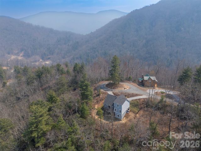 823 Silverstone Drive, Hendersonville, NC 28792