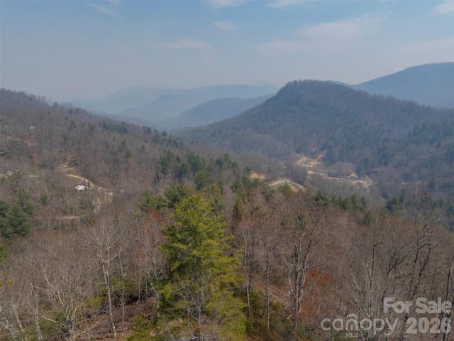 823 Silverstone Drive, Hendersonville, NC 28792