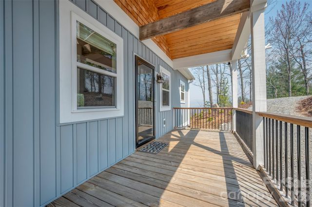 823 Silverstone Drive, Hendersonville, NC 28792