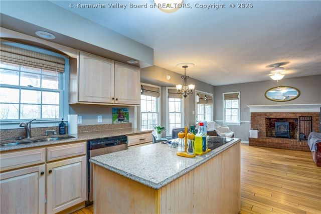 326 Seven Oaks Drive, Scott Depot, WV 25560