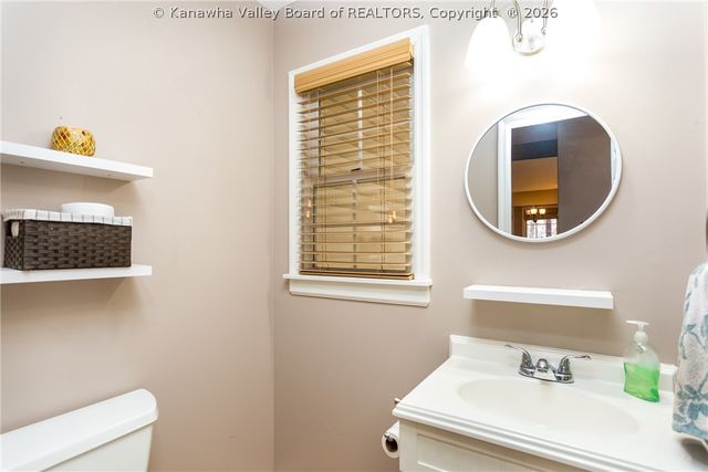 326 Seven Oaks Drive, Scott Depot, WV 25560