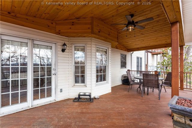 326 Seven Oaks Drive, Scott Depot, WV 25560