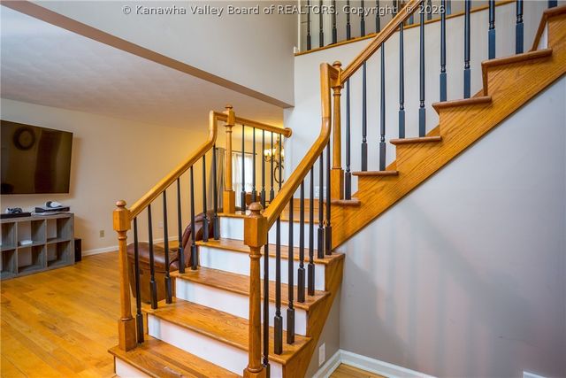 326 Seven Oaks Drive, Scott Depot, WV 25560