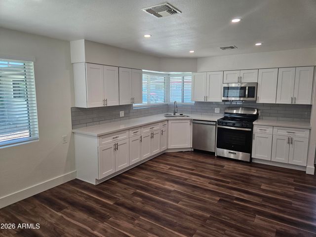 3427 E Osborn Road 9A, Phoenix, AZ 85018