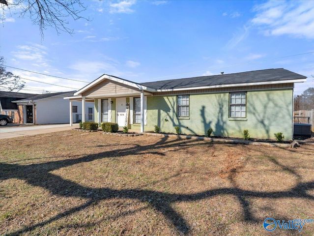1014 SW Towerview Street, Decatur, AL 35601