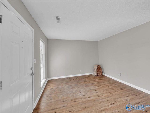 1014 SW Towerview Street, Decatur, AL 35601