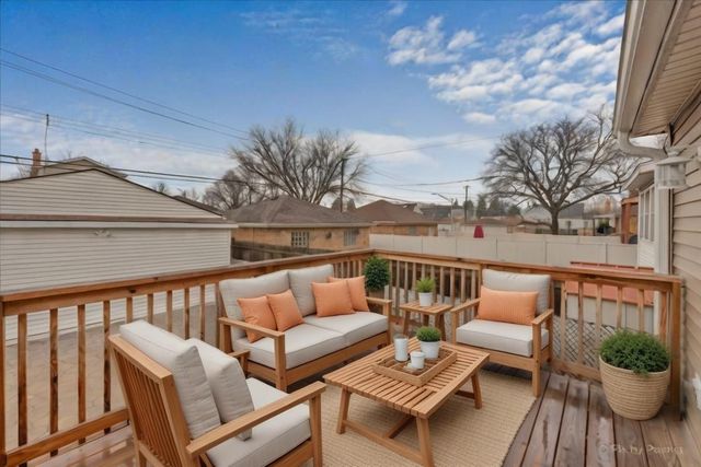 5252 N Mulligan Avenue, Chicago, IL 60630