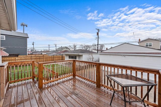 5252 N Mulligan Avenue, Chicago, IL 60630