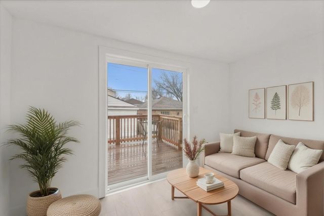 5252 N Mulligan Avenue, Chicago, IL 60630