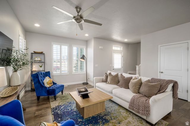 5079 W SPLIT ROCK DR, South Jordan, UT 84009