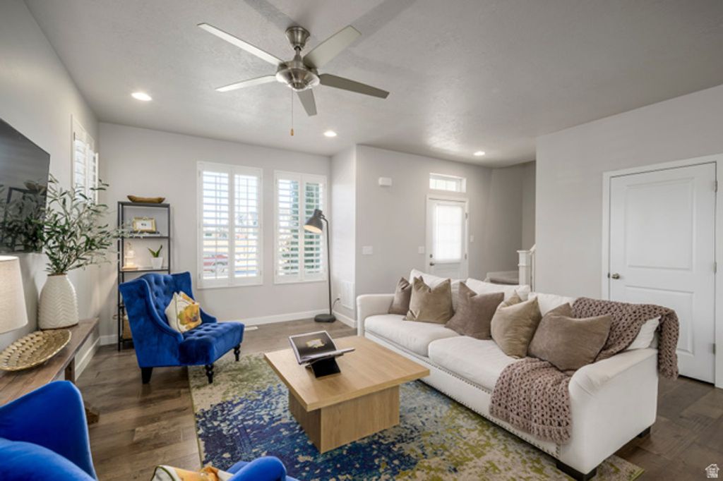 Image 2 of property listing at 5079 W SPLIT ROCK DR, South Jordan, UT 84009