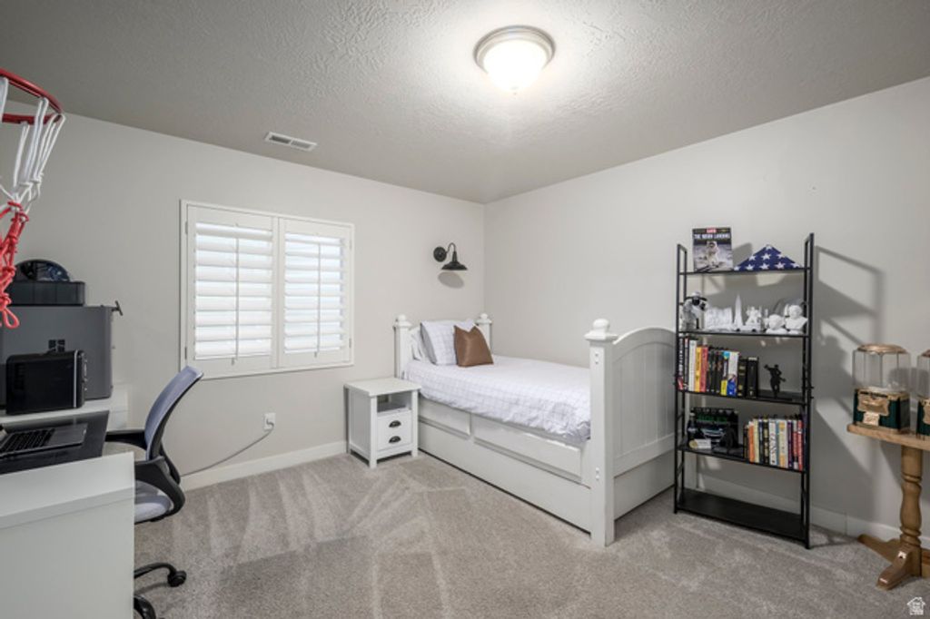 Image 18 of property listing at 5079 W SPLIT ROCK DR, South Jordan, UT 84009