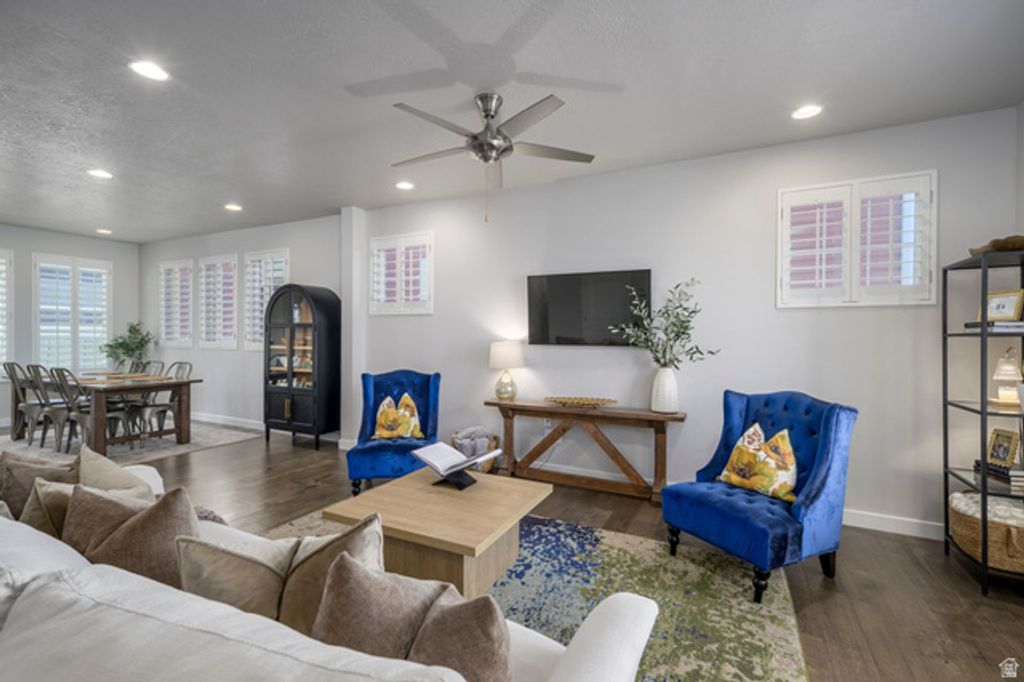 Image 4 of property listing at 5079 W SPLIT ROCK DR, South Jordan, UT 84009