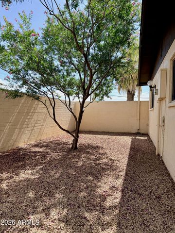 312 W LAGUNA Drive, Tempe, AZ 85282