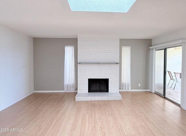 312 W LAGUNA Drive, Tempe, AZ 85282