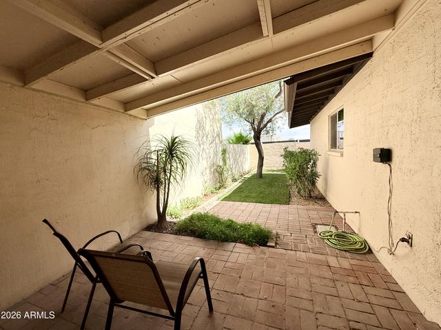 312 W LAGUNA Drive, Tempe, AZ 85282