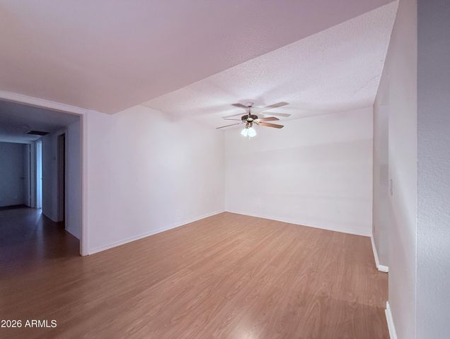 312 W LAGUNA Drive, Tempe, AZ 85282