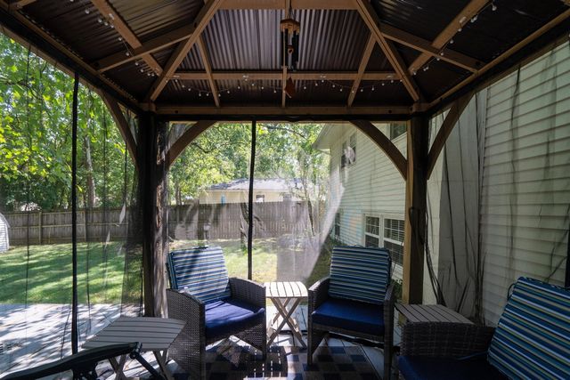 6905 Shoreham Street, Portage, MI 49024