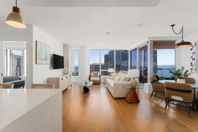 888 W E Street 2203, San Diego, CA 92101