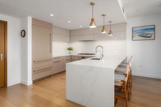 888 W E Street 2203, San Diego, CA 92101