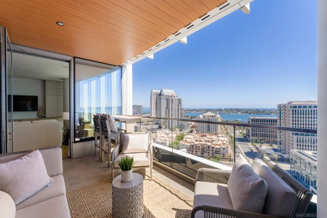 888 W E Street 2203, San Diego, CA 92101