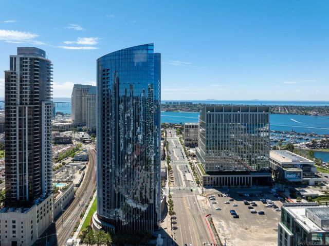 888 W E Street 2203, San Diego, CA 92101