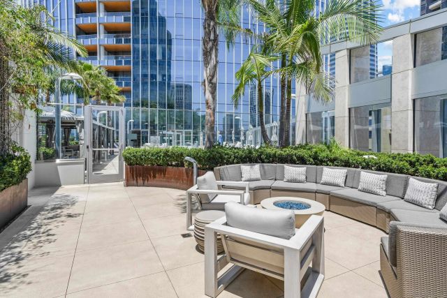 888 W E Street 2203, San Diego, CA 92101