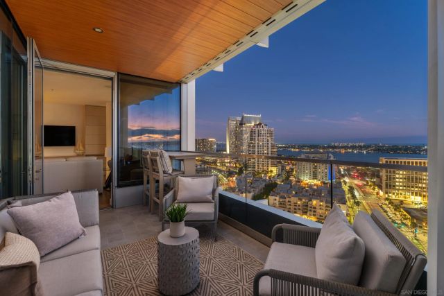 888 W E Street 2203, San Diego, CA 92101