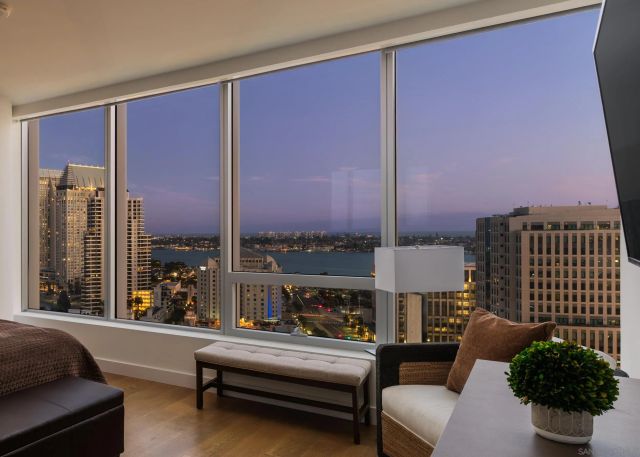 888 W E Street 2203, San Diego, CA 92101