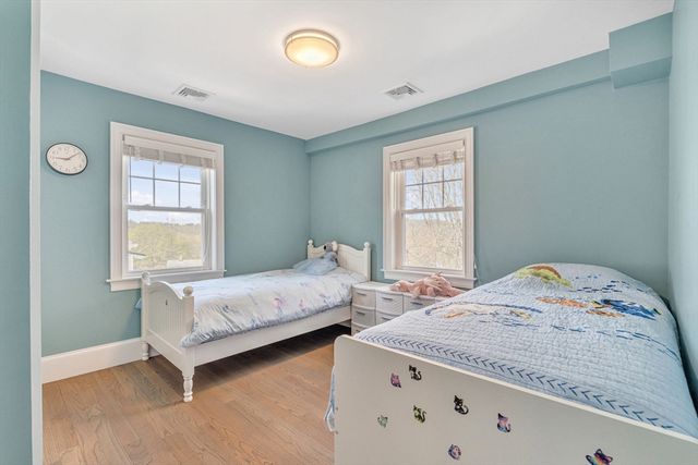 64 Overlook Rd, Arlington, MA 02474