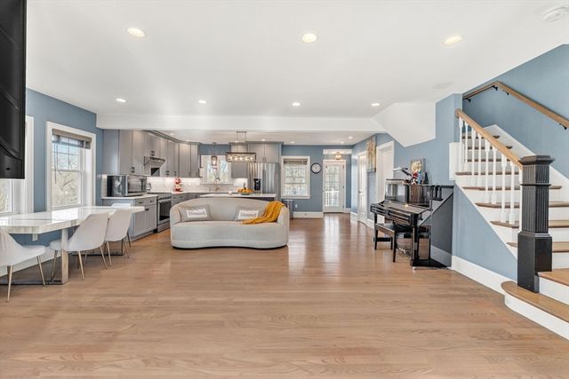 64 Overlook Rd, Arlington, MA 02474