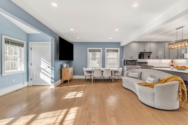 64 Overlook Rd, Arlington, MA 02474