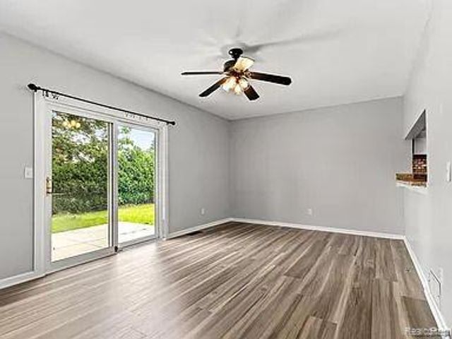 16592 Country Club Drive, Livonia, MI 48154