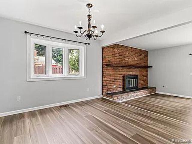 16592 Country Club Drive, Livonia, MI 48154