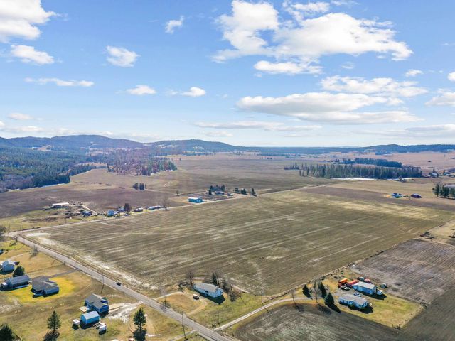 3900 W Wild Rose Rd, Deer Park, WA 99006