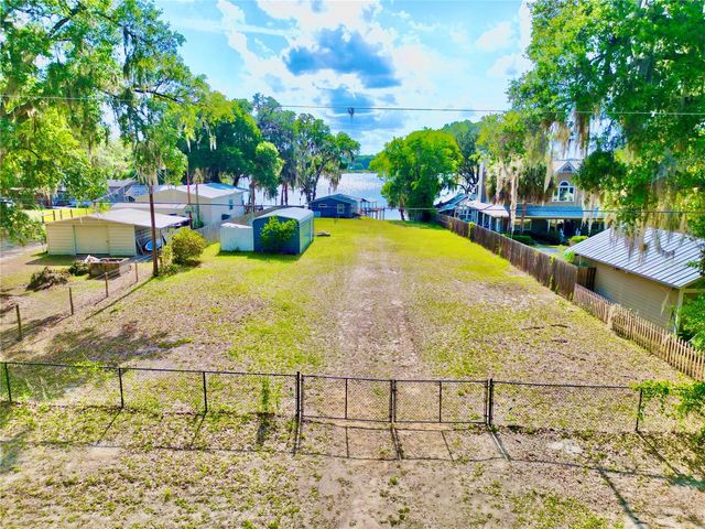 125 FLORADANDY ROAD, Hawthorne, FL 32640