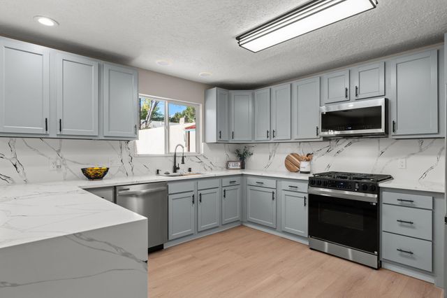 9011 Gutierrez Road NE, Albuquerque, NM 87111