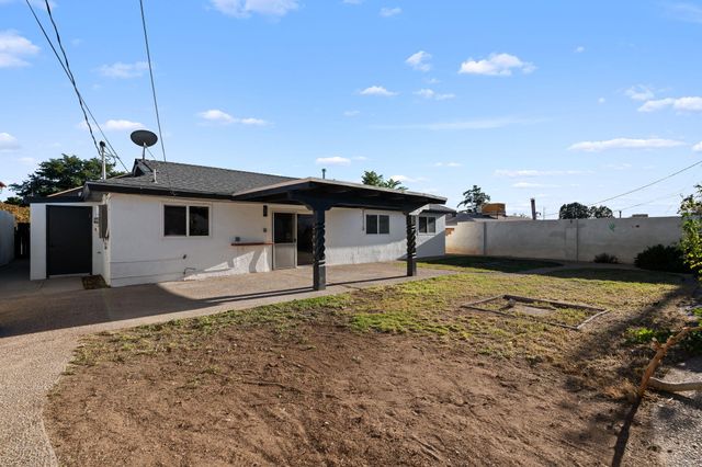 9011 Gutierrez Road NE, Albuquerque, NM 87111