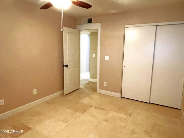 18640 N 44th Place, Phoenix, AZ 85050