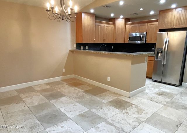 18640 N 44th Place, Phoenix, AZ 85050