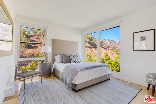 1311 Braeridge Drive, Beverly Hills, CA 90210