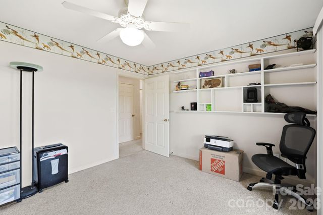81 Chestnut Lane, Hendersonville, NC 28792