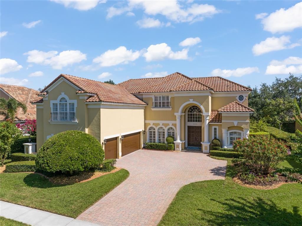 Image 1 of property listing at 1524 LAKE RHEA DRIVE, Windermere, FL 34786