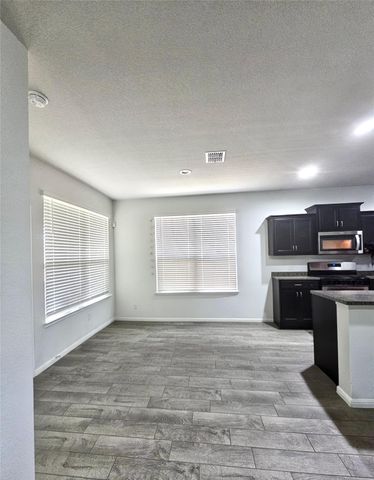 6213 Blacksmith Avenue, Fort Worth, TX 76179