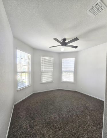 6213 Blacksmith Avenue, Fort Worth, TX 76179